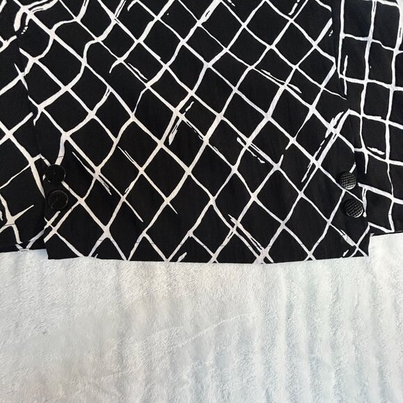 Habitat Womens Drape Collar Diamond Print Pullover Top Large Black/White Casual - Picture 9 of 9